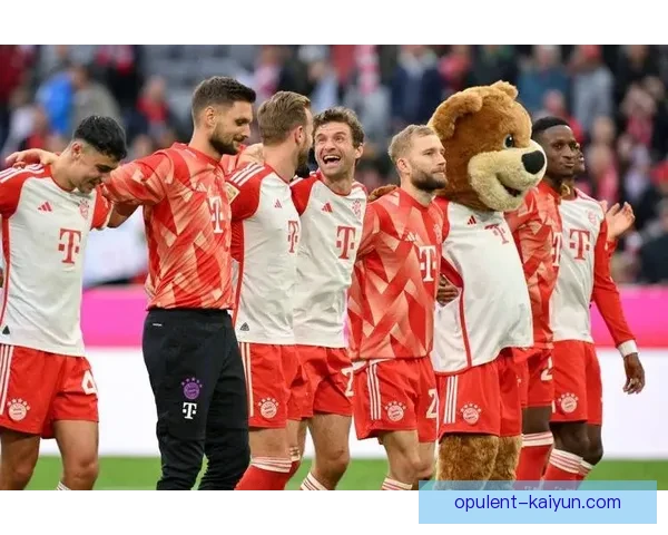 诺伊尔伤病状态持续恢复，未来几周将逐步回归训练。